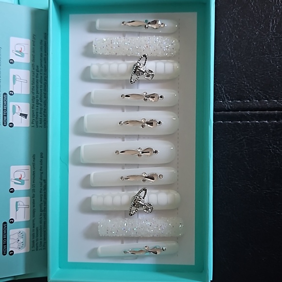 NEW VNails Beauty Fake nails kit long wear. Reusable. - Picture 2 of 5